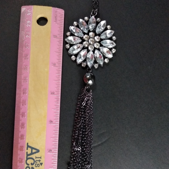 Starburst Round Rhinestone Chain Necklace - Picture 5 of 8